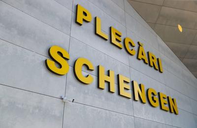 De duminică, românii vor putea călători fără controale la frontierele aeriene şi maritime în Schengen /17 aeroporturi şi 4 porturi maritime vor opera în condiţii Schengen /Condiţii de călătorie pentru minori /Ce se întâmplă în aeroporturi/ Anunţul CE