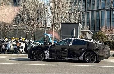 Producătorul de smartphone chinez Xiaomi va lansa prima sa mașină electrică la sfârșitul acestui an