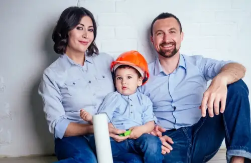 Seturile de construit: Podul magic între generații care transformă joaca în artă și educație