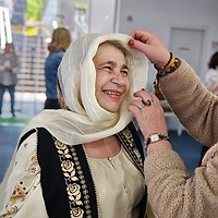 Zestrea Satului – expoziție de artă și memorie rurală la Muzeul Nicolae Minovici: proiectul #NEpierdute aduce poveștile senioarelor în prim-plan