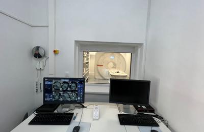 Un nou aparat RMN ultraperformant a fost adus la Spitalul Municipal „Dr. Cornel Igna” din Câmpia Turzii