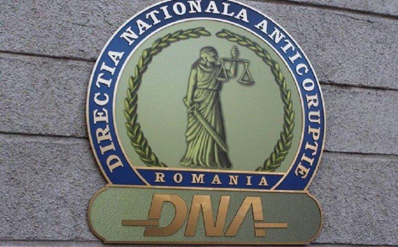 Doi oameni de afaceri, cercetați într-un dosar de evaziune fiscală în formă continuată