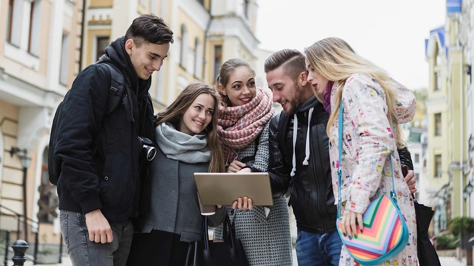 Cele mai căutate zone din București de către studenți și criteriile de selecție care influențează alegerea finală