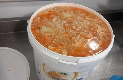 Amenzi de peste trei milioane de lei, date de ANPC în urma controalelor la centre de îngrijire a vârstnicilor / Pentru 76 de unităţi a fost oprită temporar prestarea de servicii / Printre nereguli: spaţii improprii, supraaglomerare şi alimente expirate