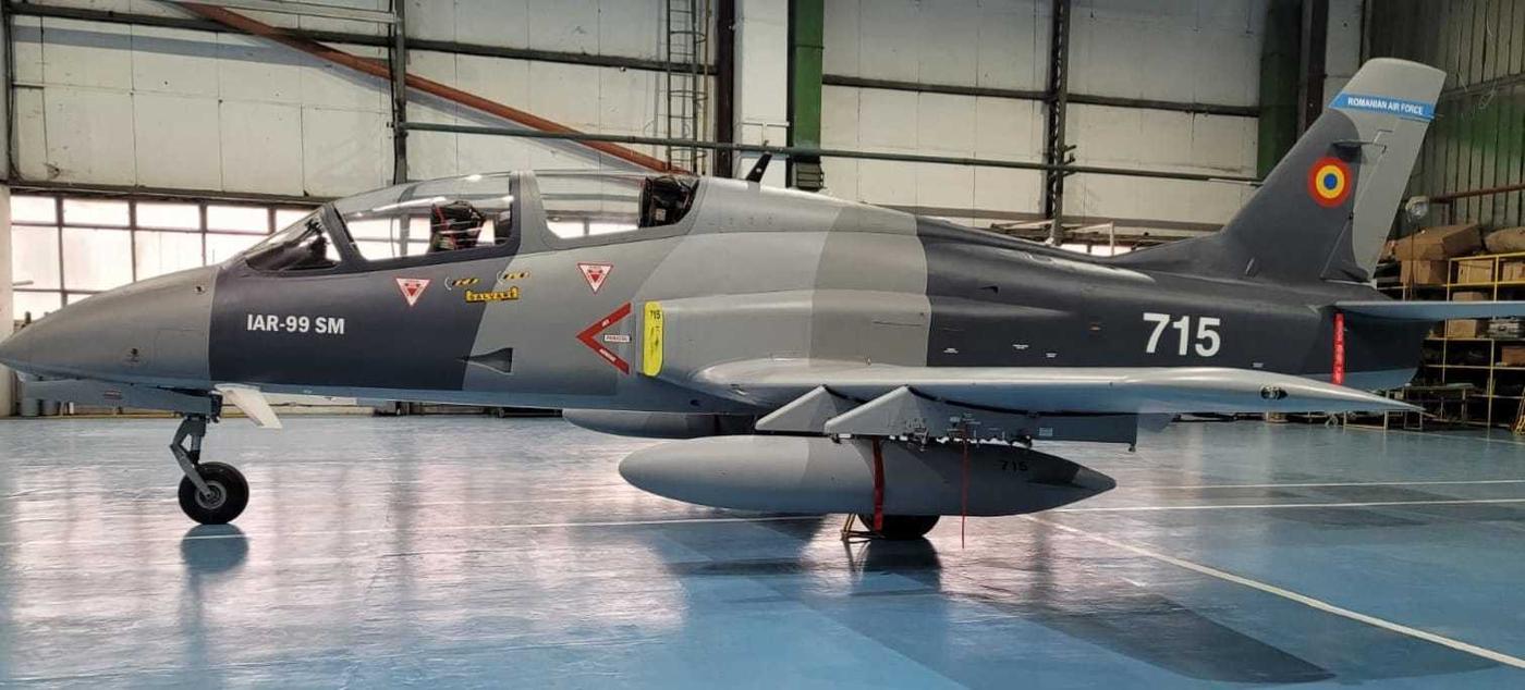 Ştefan Radu Oprea: Astăzi la Craiova au început probele cu primul avion IAR 99 SM