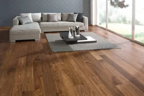 Materiale pentru pardoseala: lemnul si placarile ceramice inspirate din lemn