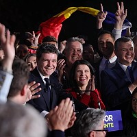 Foști ambasadori SUA, scrisoare pentru Nicușor Dan: Românii au avut curajul să îi spună „nu” candidatului lui Putin