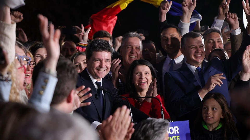 Foști ambasadori SUA, scrisoare pentru Nicușor Dan: Românii au avut curajul să îi spună „nu” candidatului lui Putin