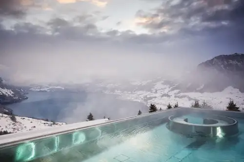 10 dintre cele mai frumoase hoteluri din lume