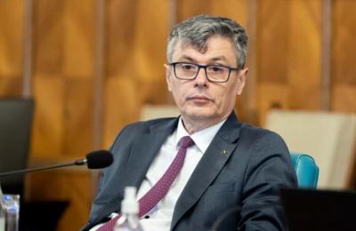 Moţiunea simplă a USR împotriva ministrului Virgil Popescu este dezbătută azi