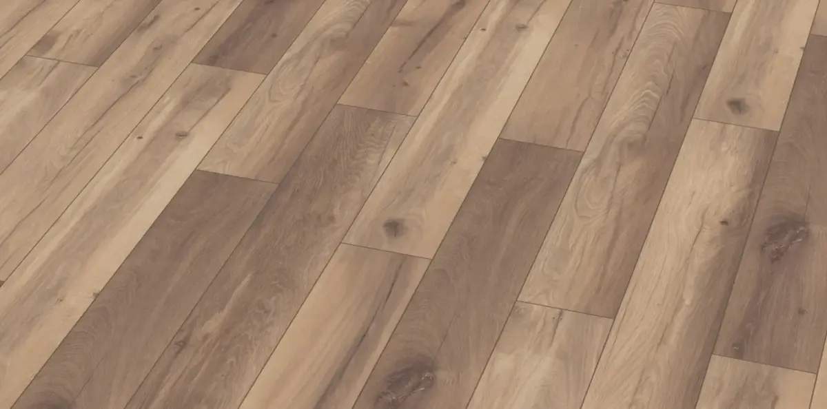 Ghid complet pentru protejarea parchetului: sfaturi esențiale pentru lemn masiv și laminat