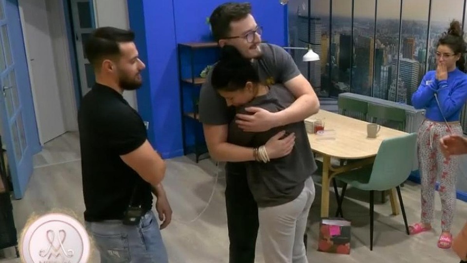 AdrenaLinia a sunat din nou! Un băiat este eliminat