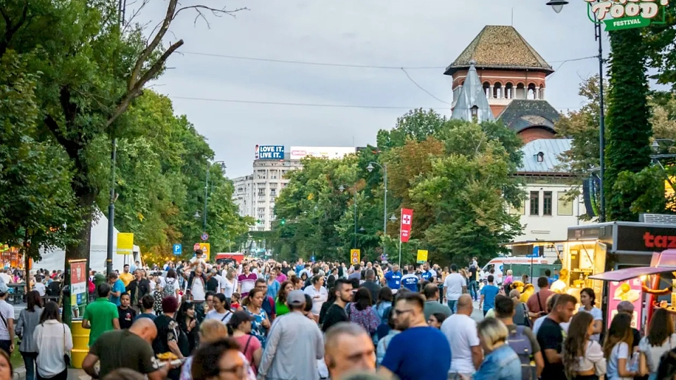 Street Food Festival aduce restricții de circulație pe Kiseleff și modificări în transportul public. Trei linii STB vor fi deviate în weekend.