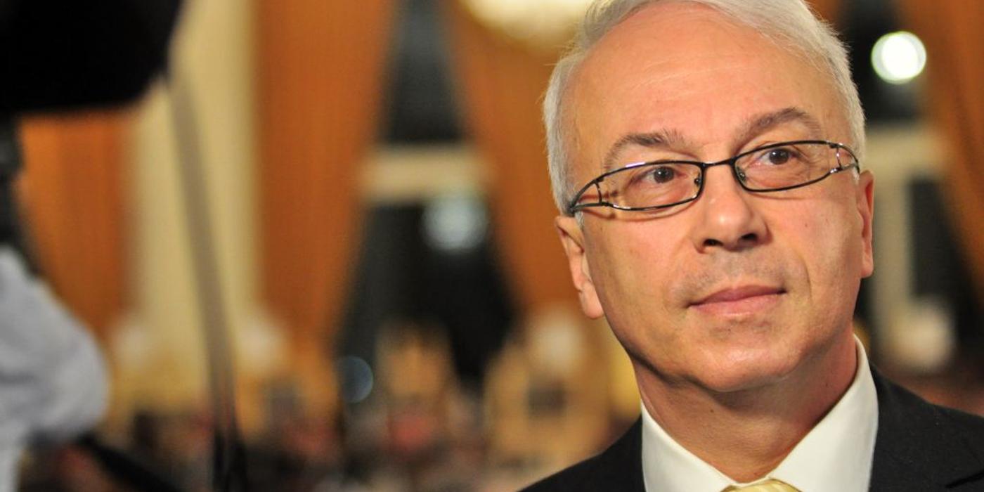 Adrian Molnar, directorul medical al Institutului Inimii, este de părere că medicii nu ar trebui să lucreze și la stat și la privat, ci doar într-un singur loc