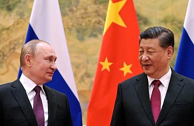 Vladimir Putin l-a sunat pe Xi Jinping pentru a-l informa în privința discuțiilor cu SUA. Ce i-a transmis președintele Chinei