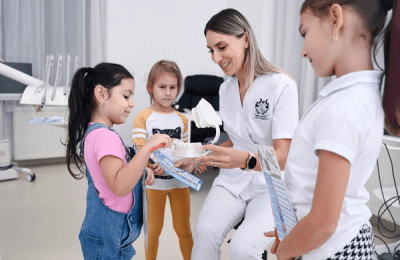 Când ar trebui să îți duci copilul la ortodont – recomandări de la Dr. Daiana Matiz