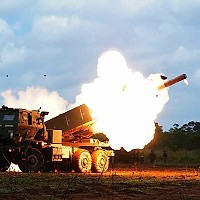 HIMARS, coșmarul lui Putin în Ucraina. Romania are 54 sisteme de 1.500.000.000$. Vor avea rachete hipersonice