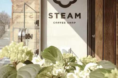 Steam Coffee Shop – un loc fantastic pentru a explora cafeaua