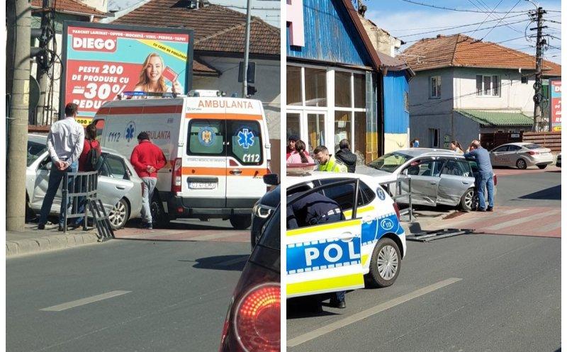 Un accident rutier s-a produs, în această după-amiază, într-o intersecție din cartierul clujean Măraști