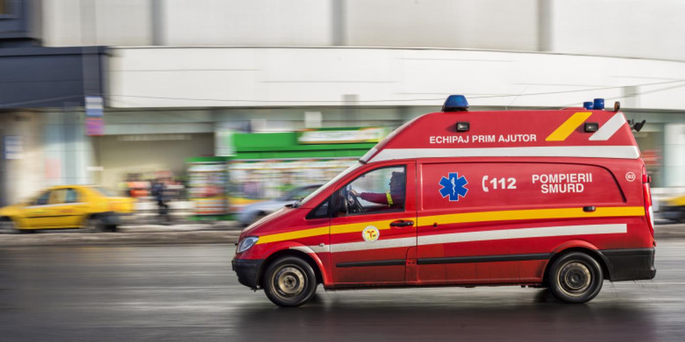 Un bărbat din Cluj-Napoca a ajuns la spital miercuri dimineață, după ce a căzut de la înălțime