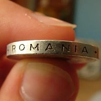 Criza se adânceşte. România se împrumută masiv pentru salarii şi pensii pe pieţele internaţionale