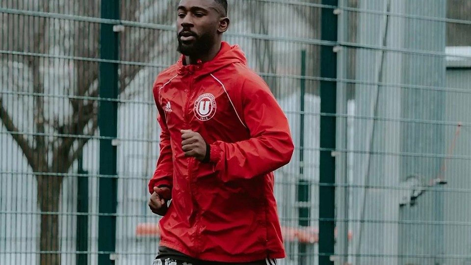 Universitatea Cluj l-a transferat pe atacantul de bandă Issouf Macalou de la Sochaux