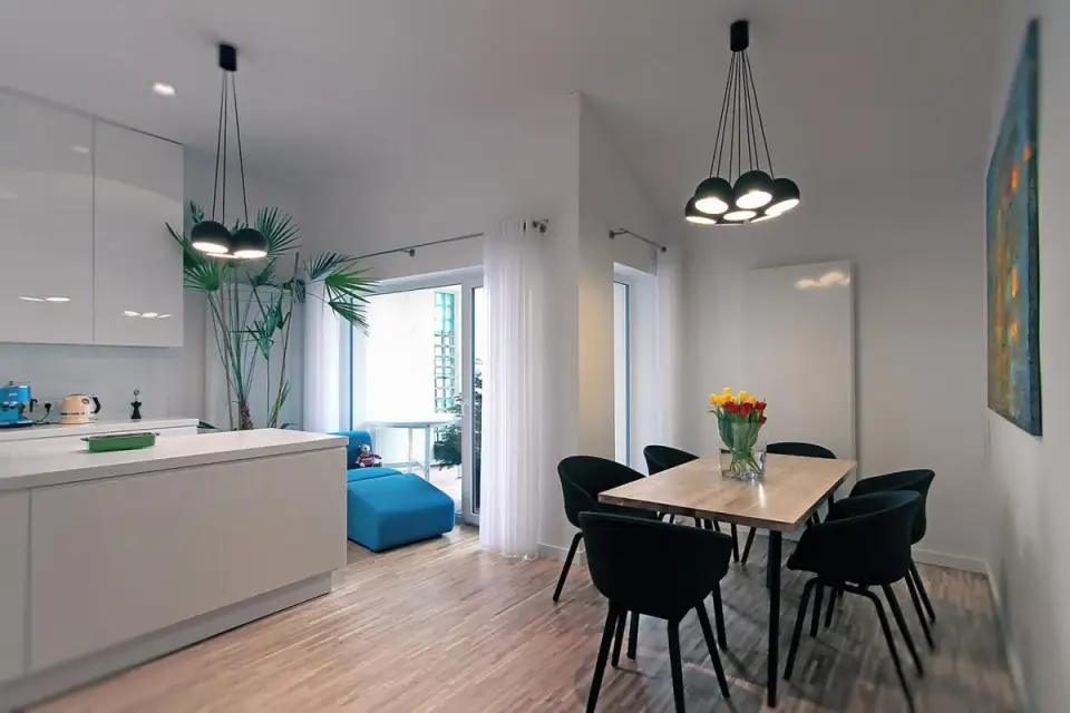 Reamenajarea unei locuinte pornind de la idei precum simplitate si confort