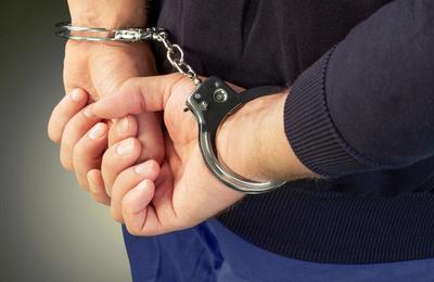 Buzău: Şofer de autobuz aflat în timpul serviciului, depistat cu o alcoolemie de 1,44 mg/l alcool pur în aerul expirat / Călătorii au reclamat comportamentul său ciudat / Bărbatul a fost reţinut