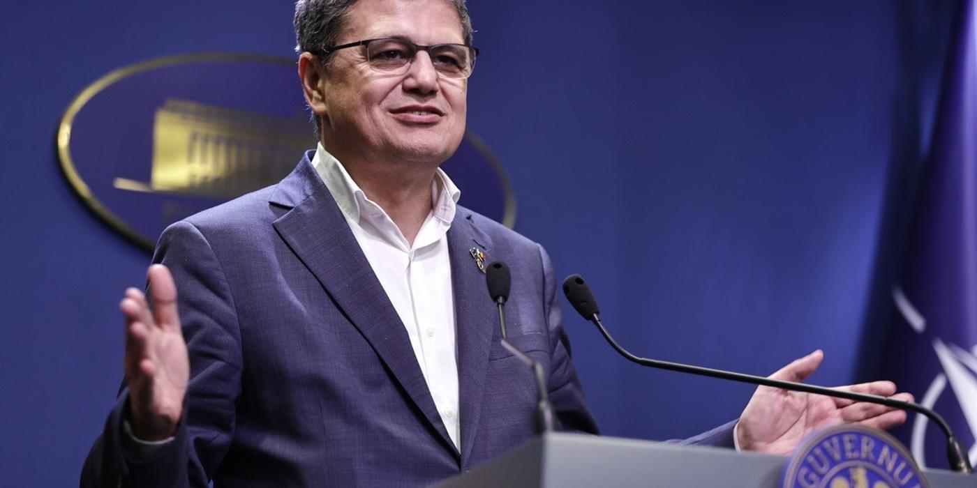 Boloş: Când am văzut declaraţiile care sunt ale politicienilor totuşi responsabili, acelea în care spui că astăzi pui vina pe Guvern că nu are ce face decât să crească impozite şi taxe, mi se pare un act de mare iresponsabilitate