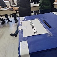 Infrastructura electorală a României sub presiune digitală: între ingerințe străine și criza de legitimitate a statului