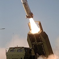 Rusia schimbă strategia de atac în Ucraina. Motivul pentru care își stochează rachetele