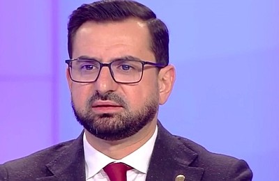 Planul care lasă ulițele fără asfalt și satele fără apă: Adrian Chesnoiu trage semnalul de alarmă privind miliardele care ne-ar putea fi tăiate