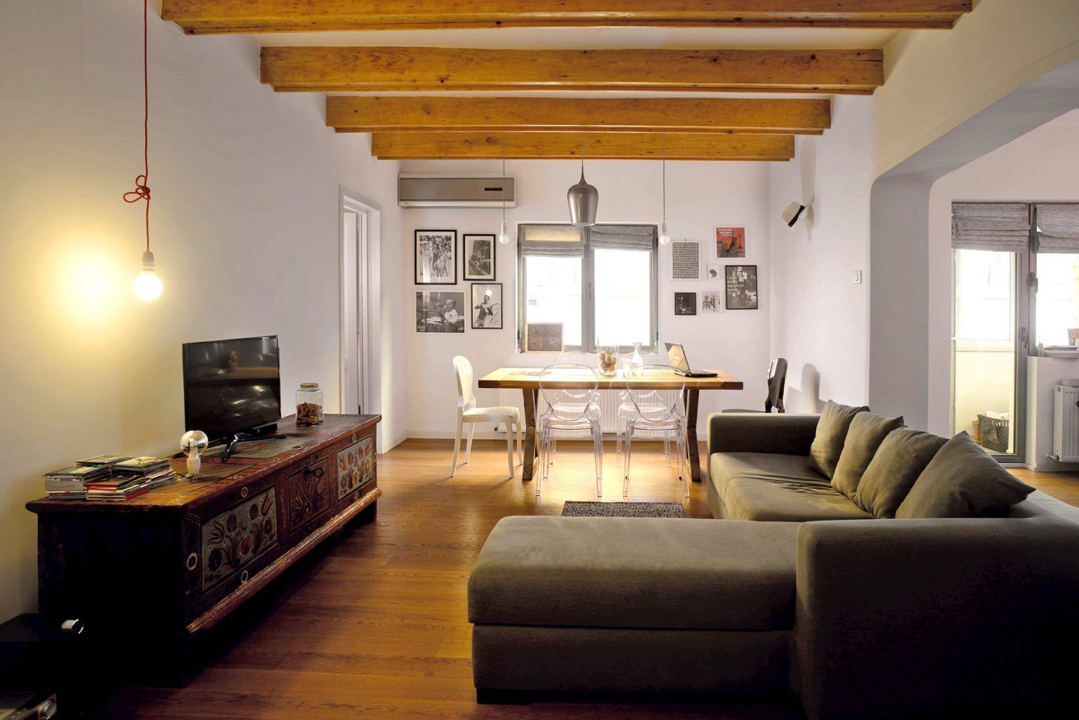 Din farmecul Bucurestiului de odinioara: amenajarea eclectica a unui apartament interbelic