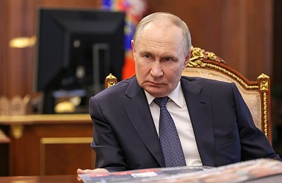 Putin nu clipește în fața ultimatului dat de Trump. Kremlinul își joacă cartea până la capăt în războiul din Ucraina