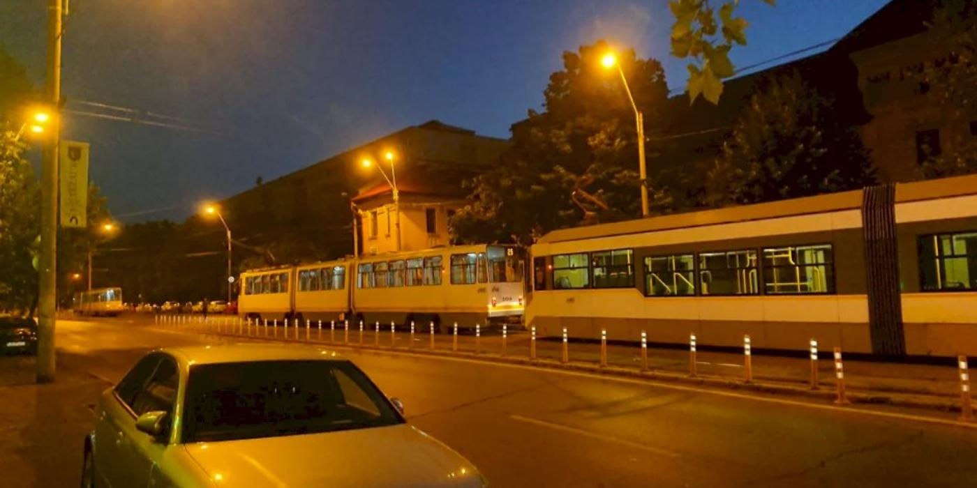 Un tramvai s-a defectat în această dimineață pe Șoseaua Viilor din București, spre stația Ștefan Hepiteș