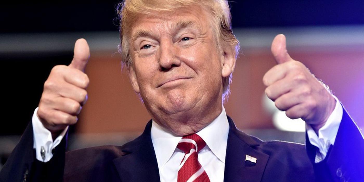 Trump este pe cale să se îmbogăţească cu 3 miliarde de dolari, după ce a fost aprobată scoaterea pe bursă a companiei sale de social media. Problema banilor de care are nevoie fostul preşedinte nu este însă rezolvată