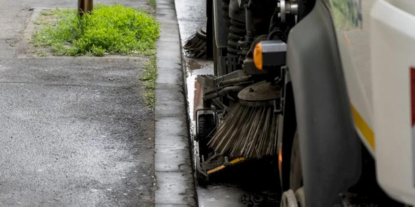 Joi, 13 iulie 2023, se va face curățenie generală pe Bulevardul Ferdinand I, pe sensul de mers dinspre Șos. Mihai Bravu spre Bd. Pache Protopopescu