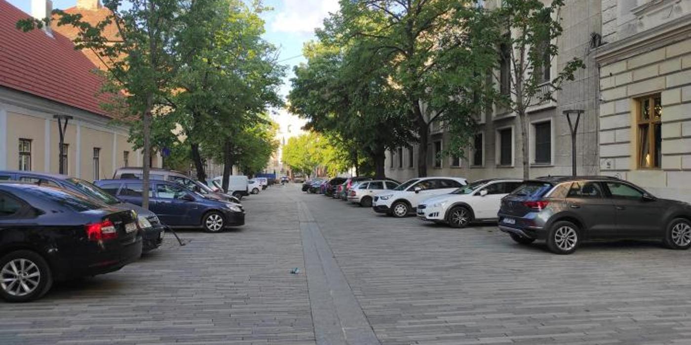 Mai multe străzi din centrul Clujului ar putea deveni complet pietonale pentru a diminua poluarea