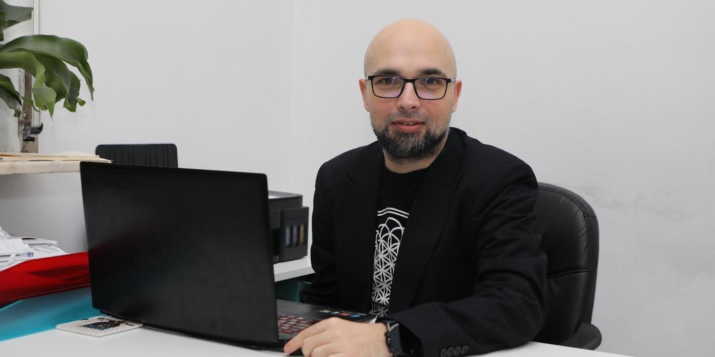 Liviu Tofan, directorul executiv al ImunoCare, dezvăluie modul în care a reușit să depășească diagnosticul de scleroză multiplă