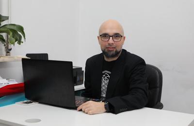 Liviu Tofan, directorul executiv al ImunoCare, dezvăluie modul în care a reușit să depășească diagnosticul de scleroză multiplă