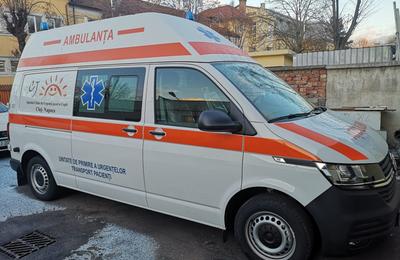 O nouă ambulanță care a intrat în dotarea Spitalului Clinic de Urgență pentru Copii din Cluj-Napoca