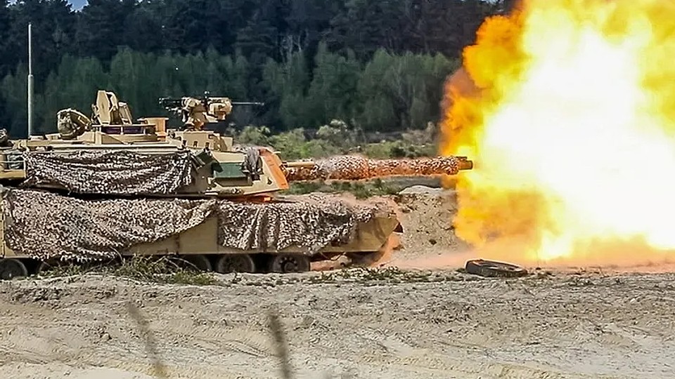 Statele Unite vor desfășura în România o unitate de trupe echipate cu tancuri Abrams. Distrug tot în Ucraina