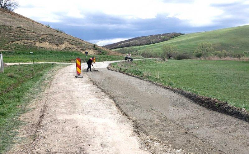 CJ Cluj a început întreținerea perioadă pe drumul județean DJ 161Z, între Petea și Legii