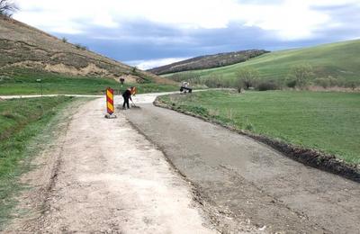 CJ Cluj a început întreținerea perioadă pe drumul județean DJ 161Z, între Petea și Legii