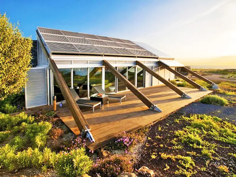 Casa din Insulele Canare cu consum zero de energie creatie a studioului Jose Luis RodriguezGil