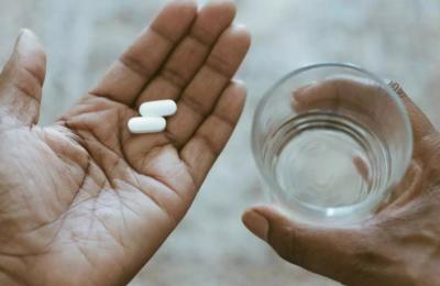 Pastila care ne distruge ficatul: toți românii o folosesc ca remediu pentru aproape orice. Medic, avertisment extrem: S-au făcut multe transplanturi