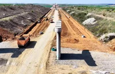 Autostrada Transilvania: Se pregătește asfaltul pe lotul Chiribiș–Biharia! Când vom circula neîntrerupt până la graniță?