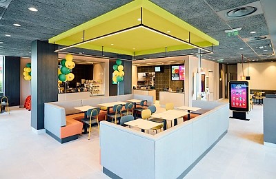 McDonald’s redeschide cel mai vechi Drive-Thru din Brașov sub un nou concept