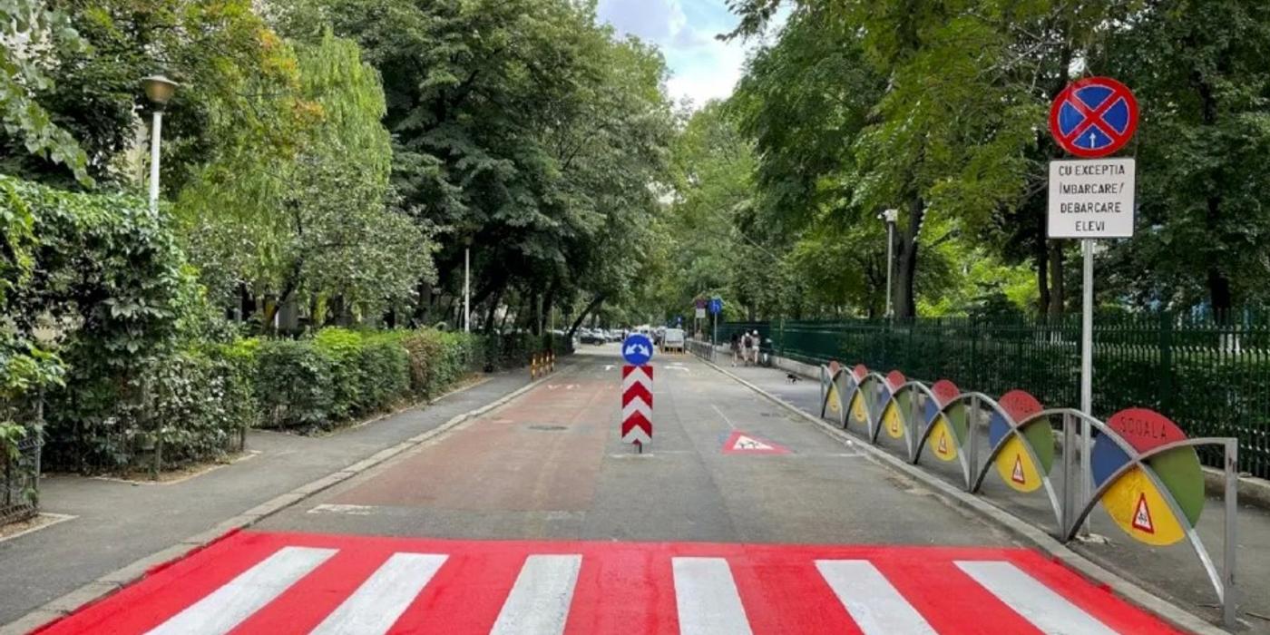 Alte două culoare de debarcare și îmbarcare elevi, cunoscute drept „KissRide”, au fost amenajate în Sectorul 6