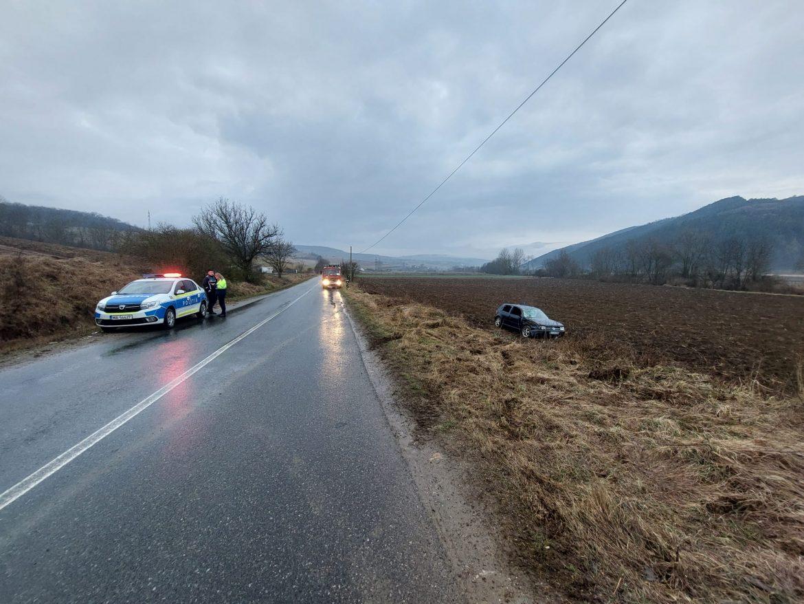 Un accident rutier s-a produs miercuri dimineața între localitățile Țaga și Sântioana